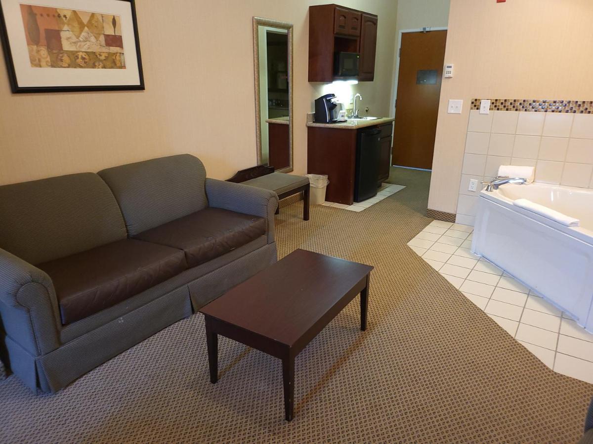 Holiday Inn Express Hotel & Suites Tipp City By Ihg Esterno foto